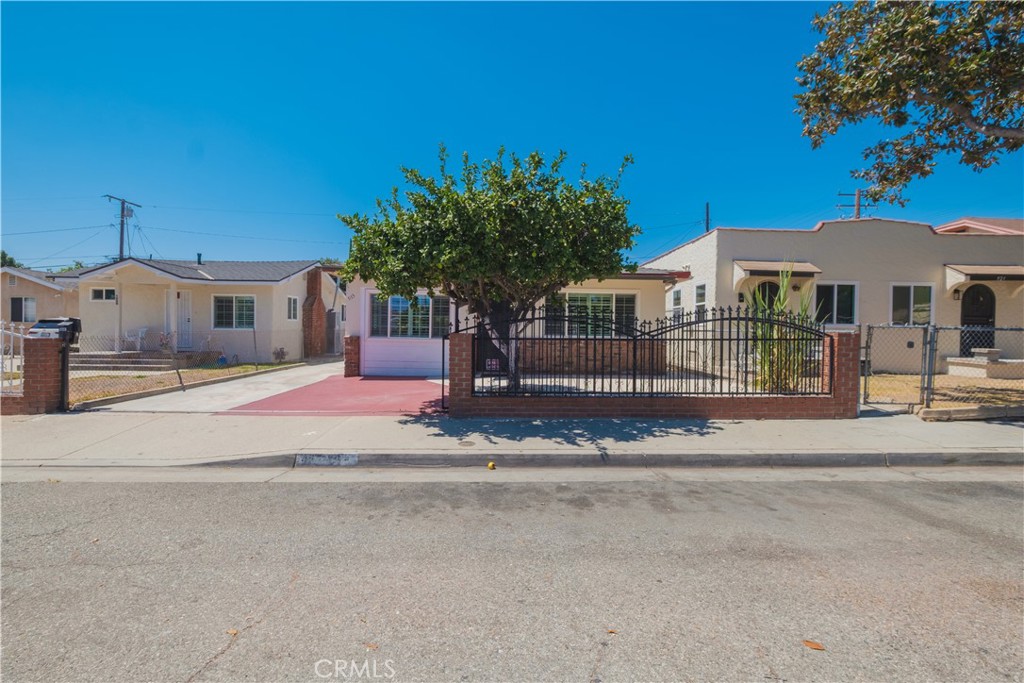 931 - 933 S La Verne Ave