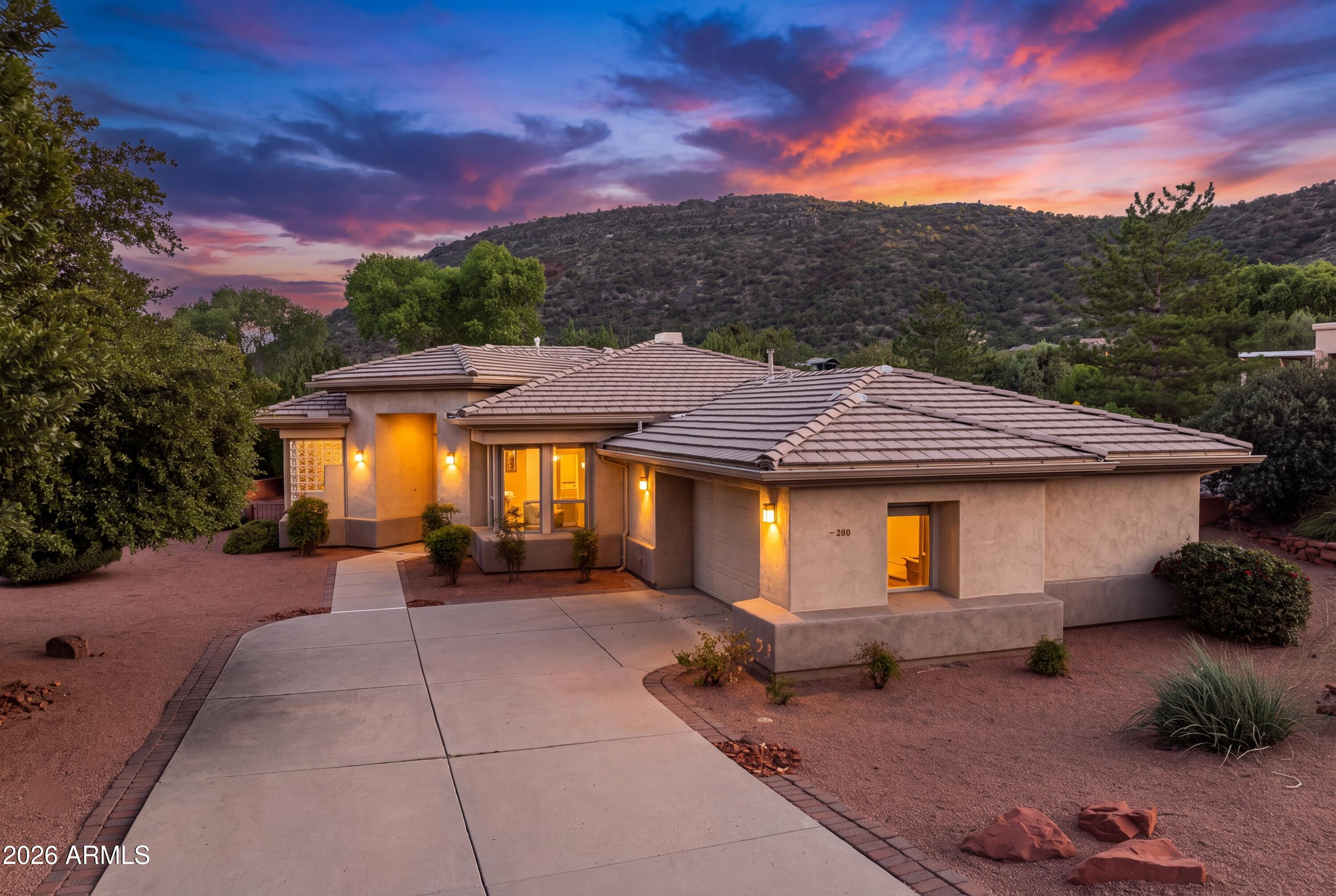 200 WHITE TAIL Drive, Sedona, AZ 86351