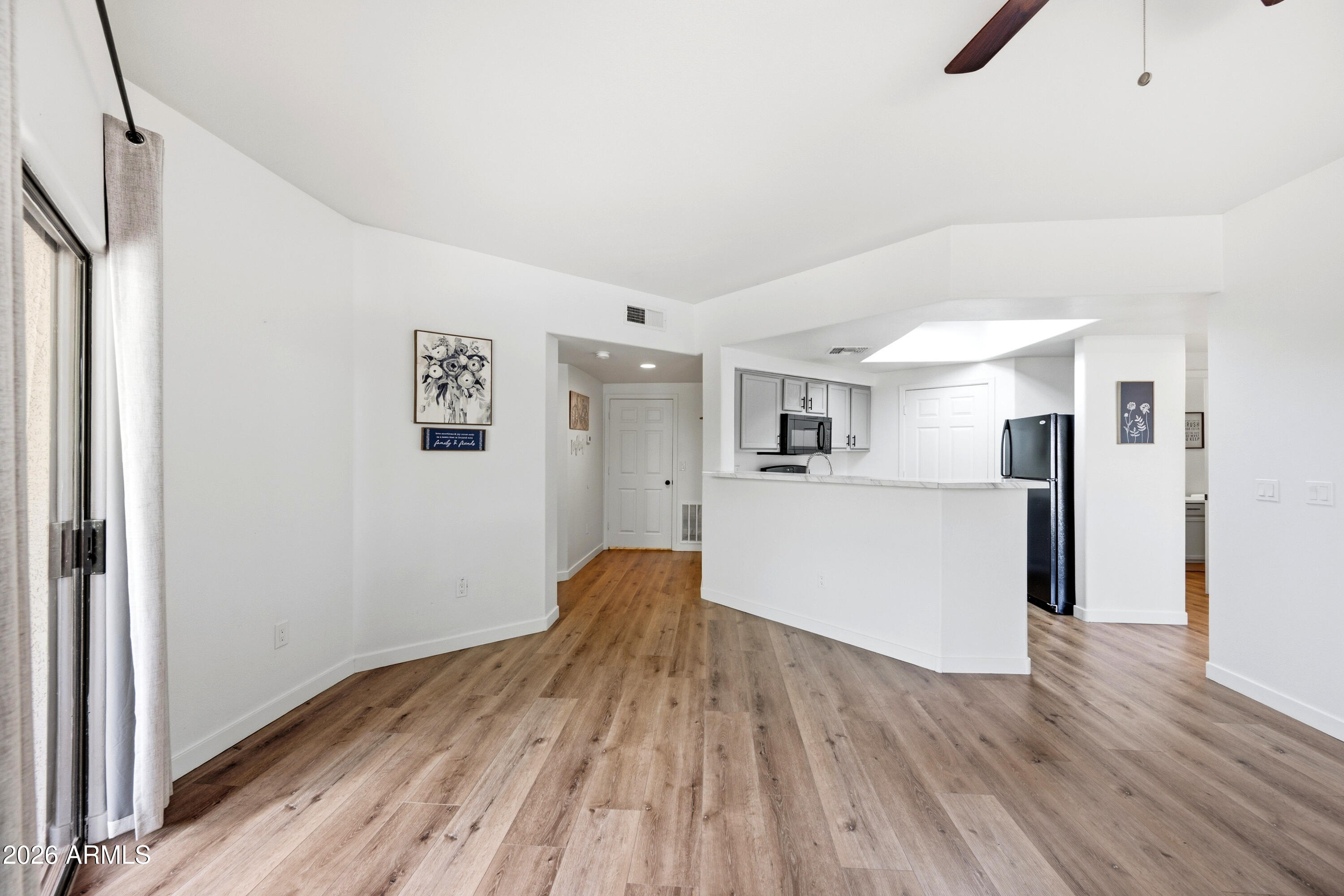 10030 W INDIAN SCHOOL Road 255, Phoenix, AZ 85037