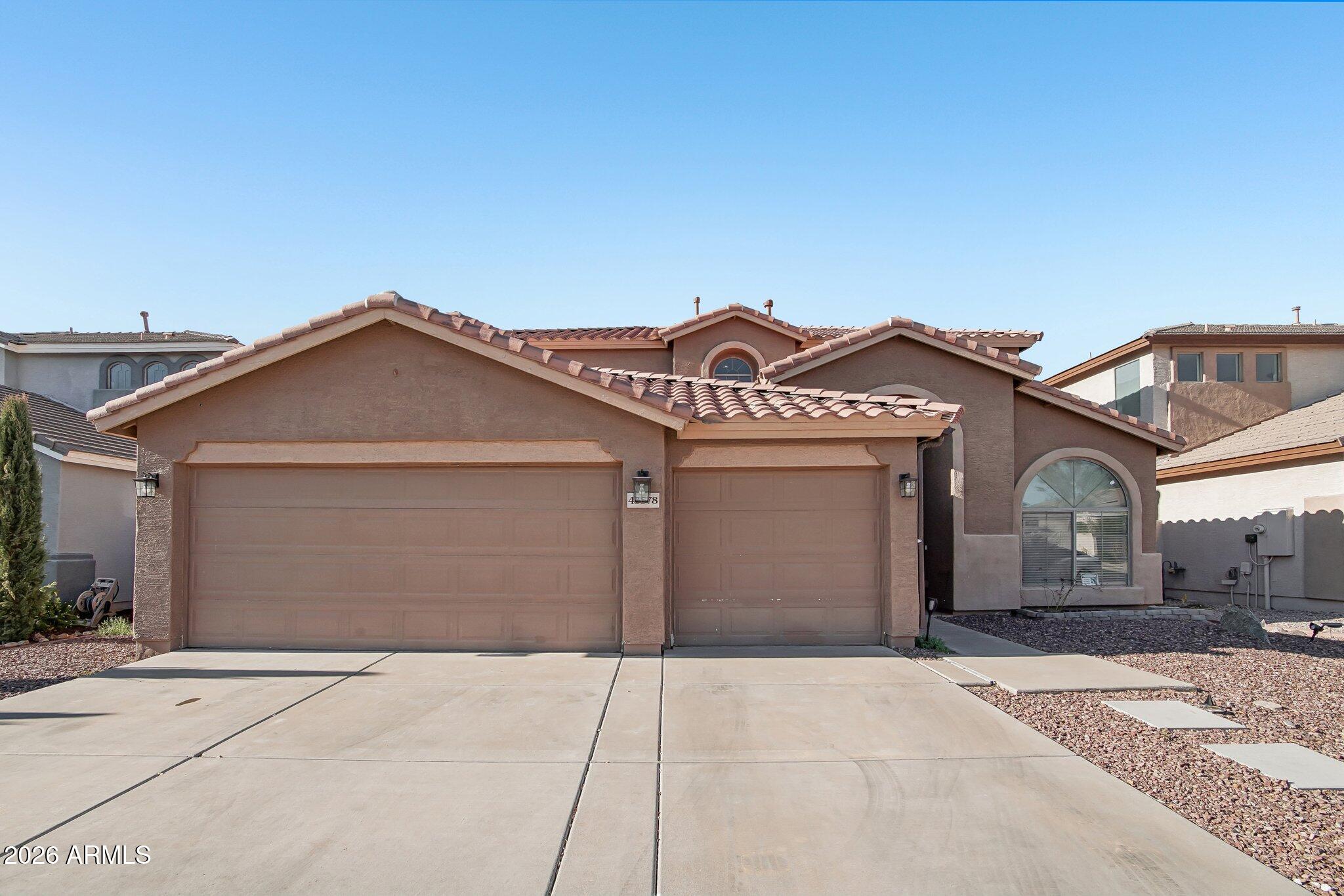 43578 W CYDNEE Drive, Maricopa, AZ 85138