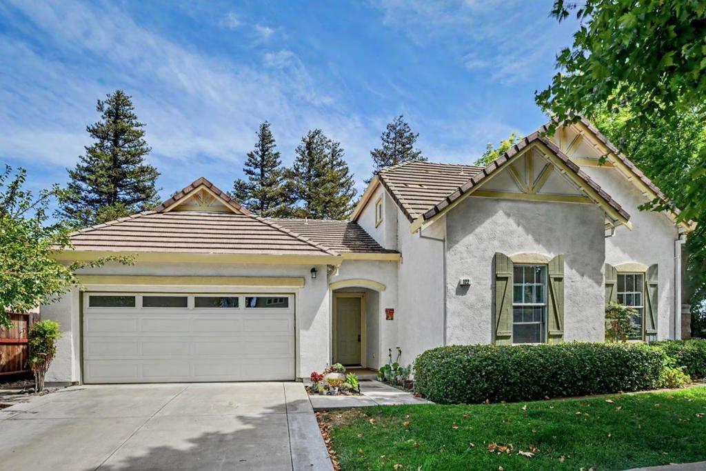 122 Panorama Way