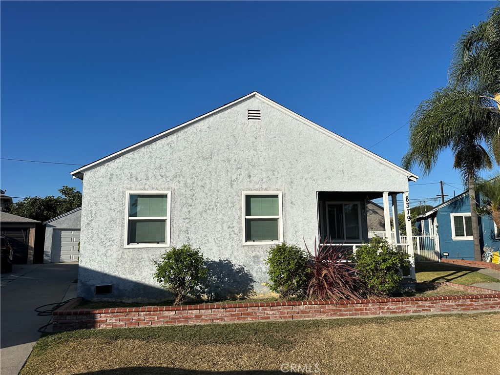 8379 La Villa Street