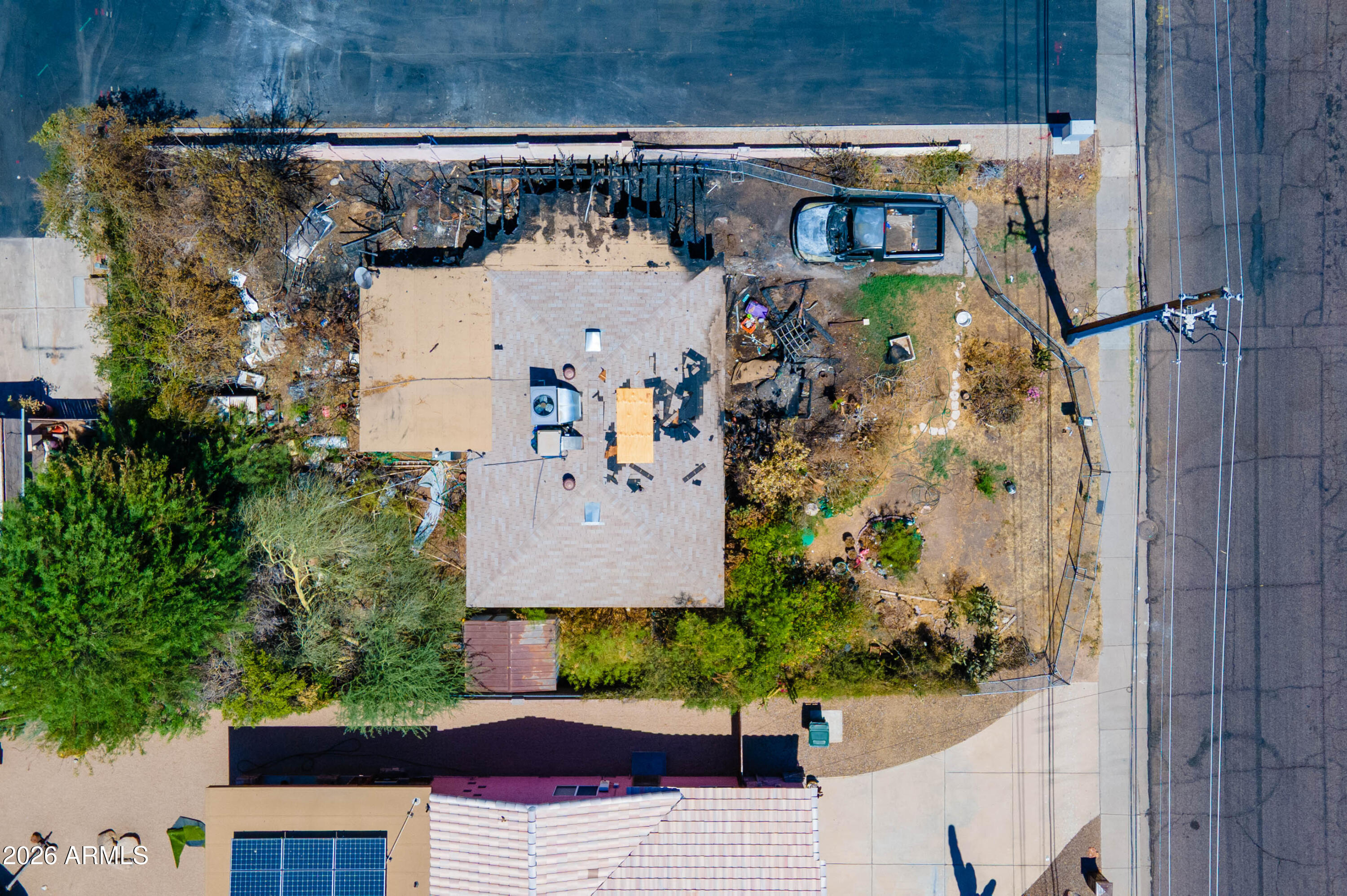 842 E ROBERTS Road -, Phoenix, AZ 85022