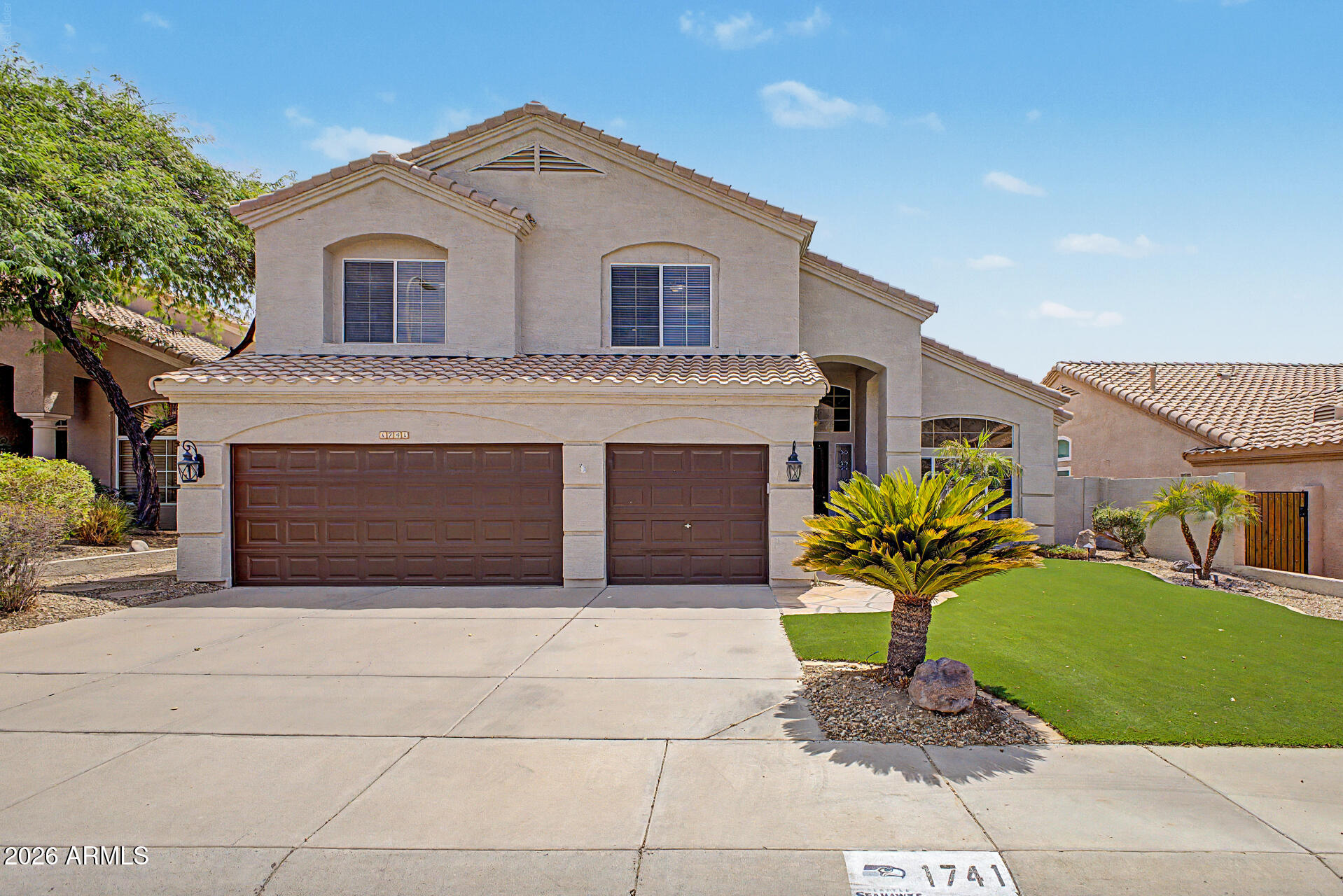 1741 W THUNDERHILL Drive, Phoenix, AZ 85045