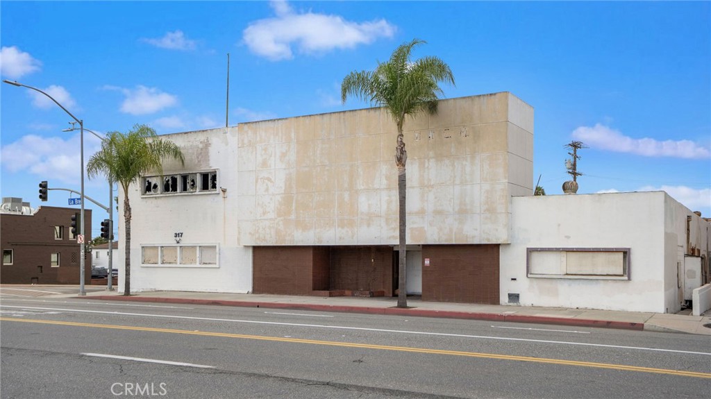 317 S La Brea