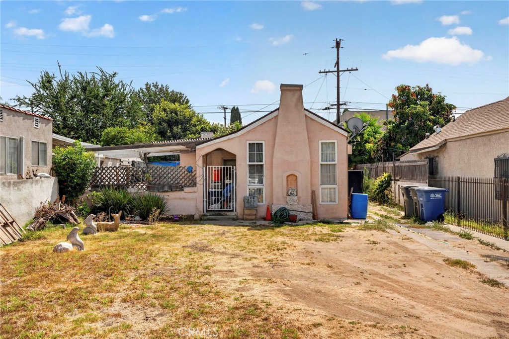 464 Hoefner Avenue
