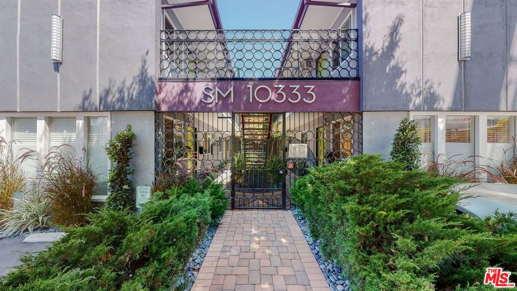 10333 Santa Monica Boulevard 10