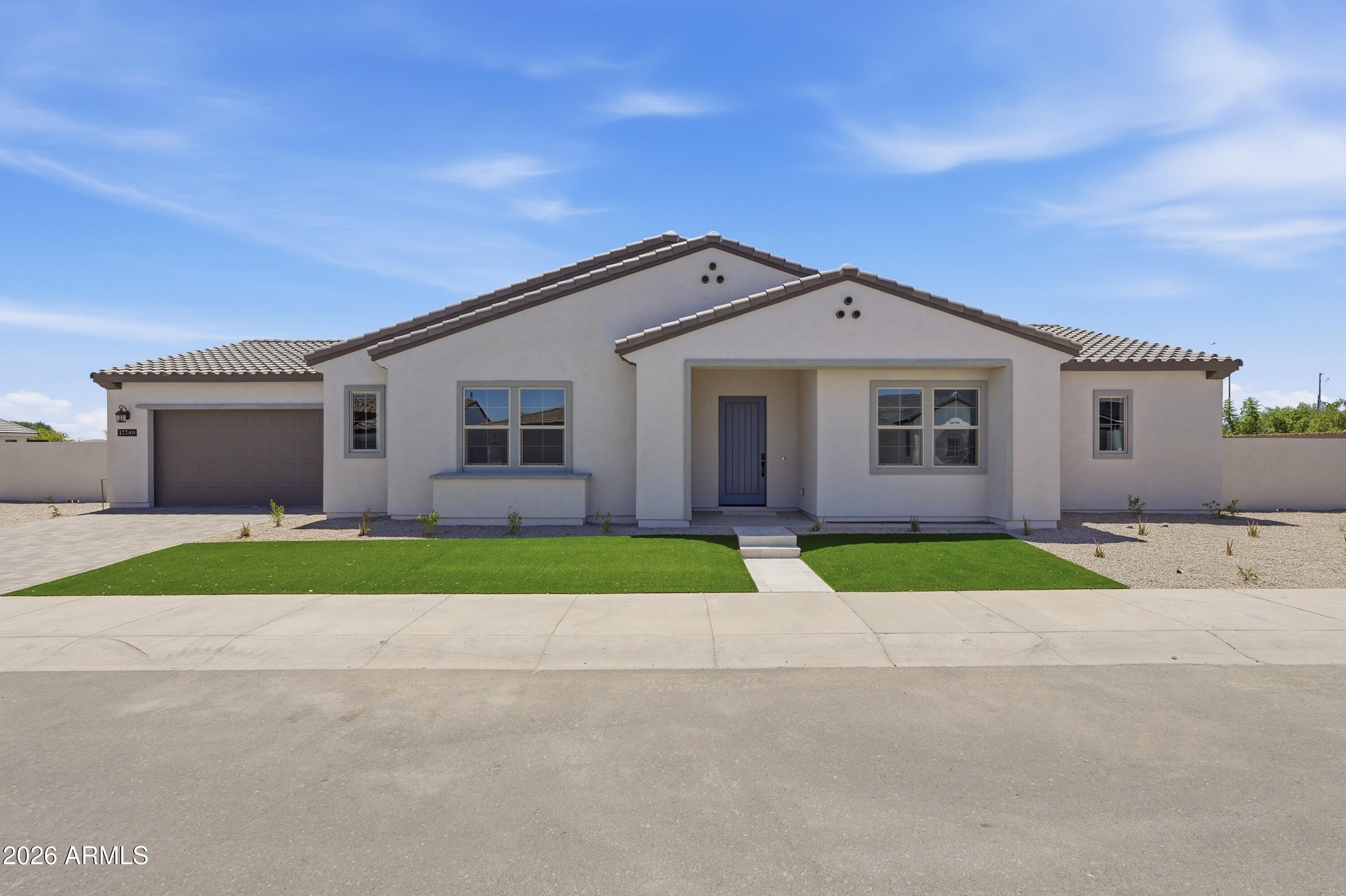 17789 W CRAWFORDSVILLE Drive, Surprise, AZ 85388