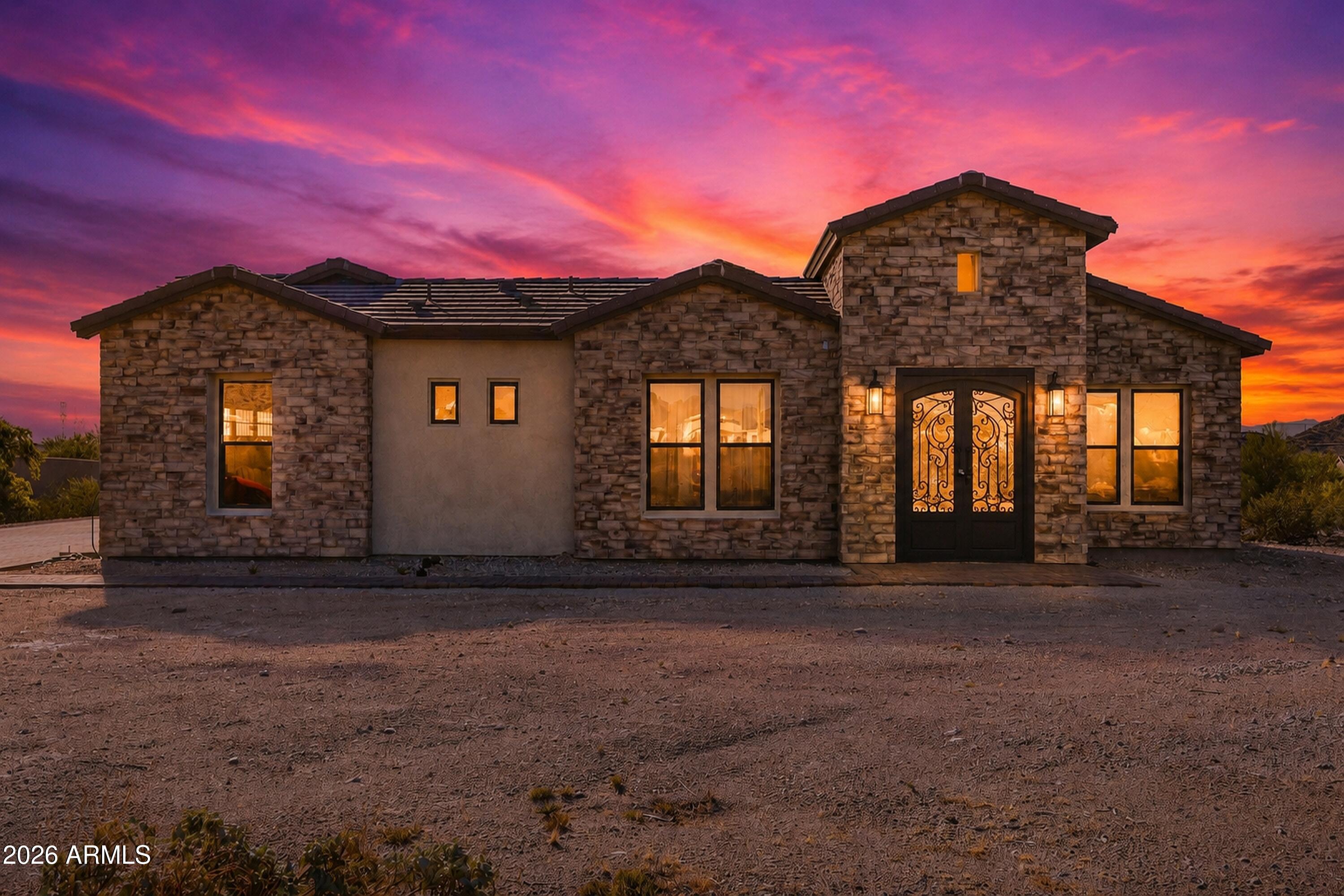 9072 S Krista Drive E, Goodyear, AZ 85338