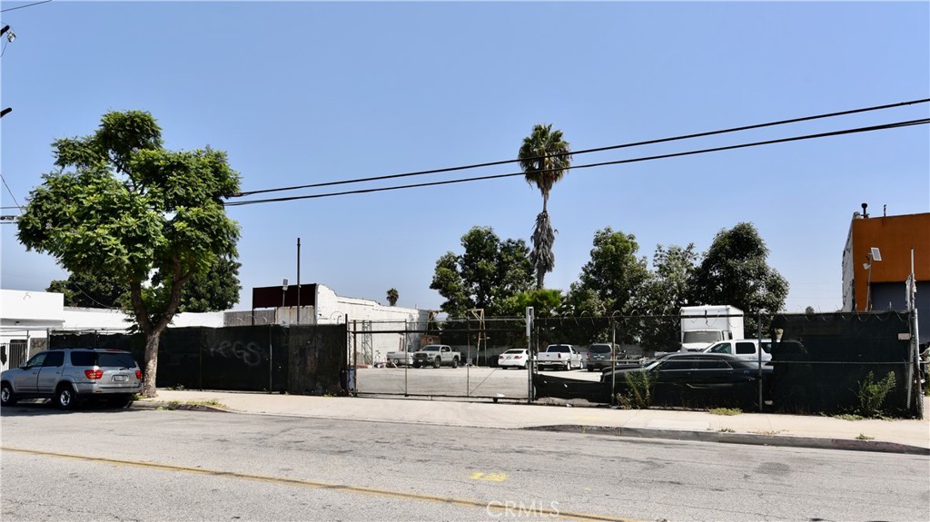 142 S Alameda