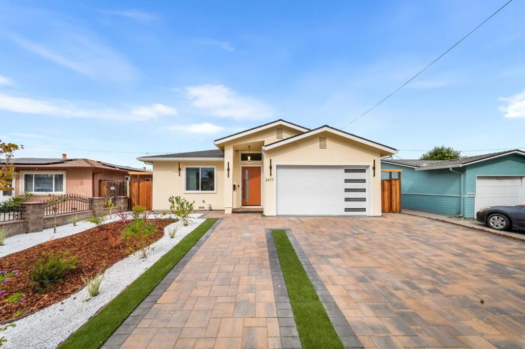 2477 Amethyst Drive