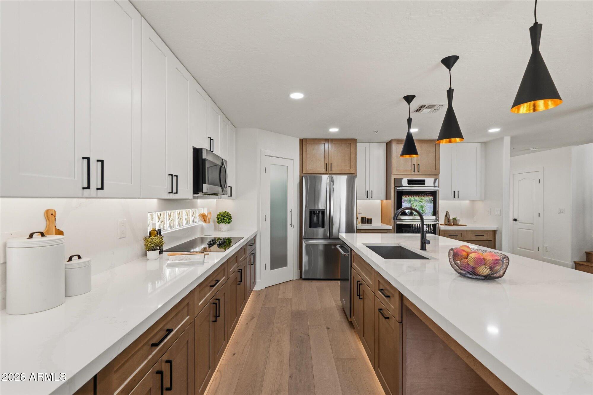 7624 E TAILFEATHER Drive, Scottsdale, AZ 85255