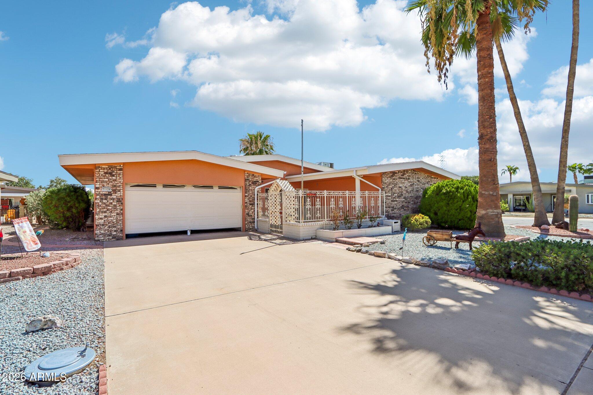 11129 W JACARANDA Drive, Sun City, AZ 85373