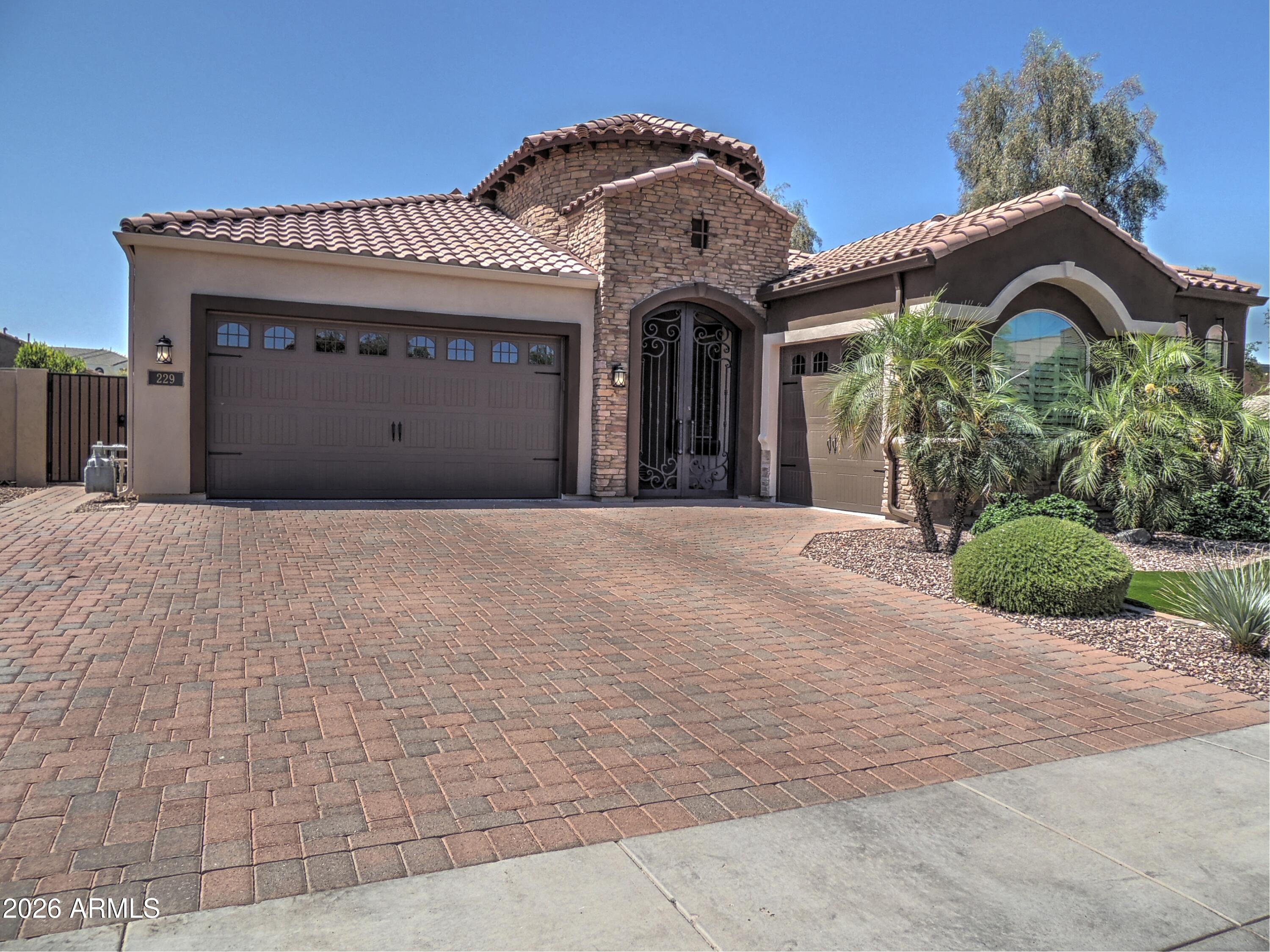 229 E POWELL Way, Chandler, AZ 85249