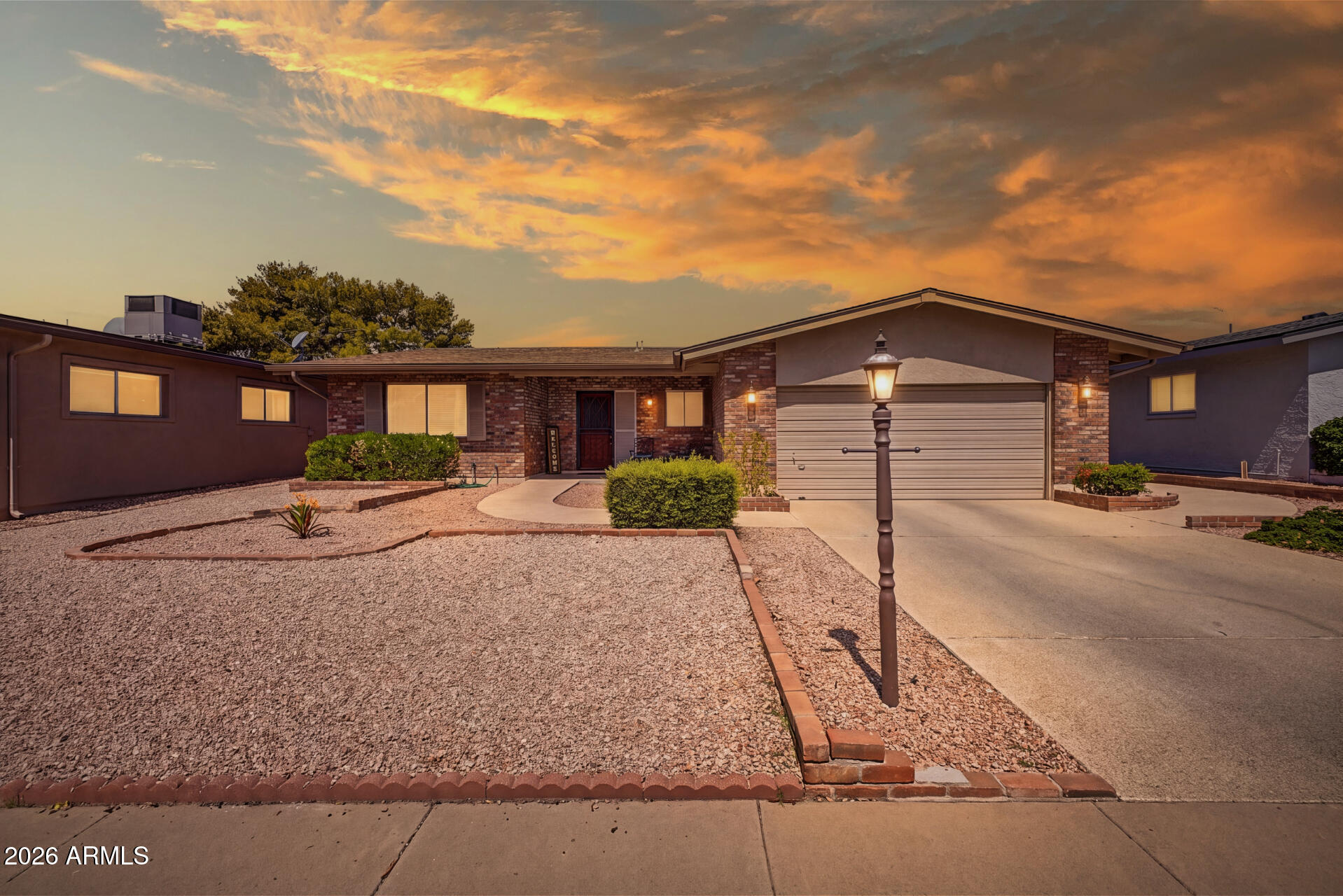 2256 N MIDDLECOFF Drive, Mesa, AZ 85215