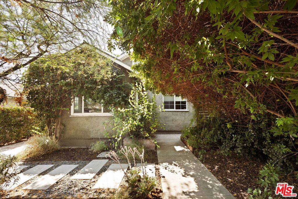 1211 N Avenue 54