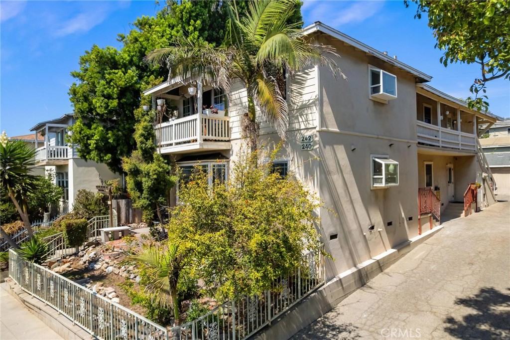 240 Hampton Drive