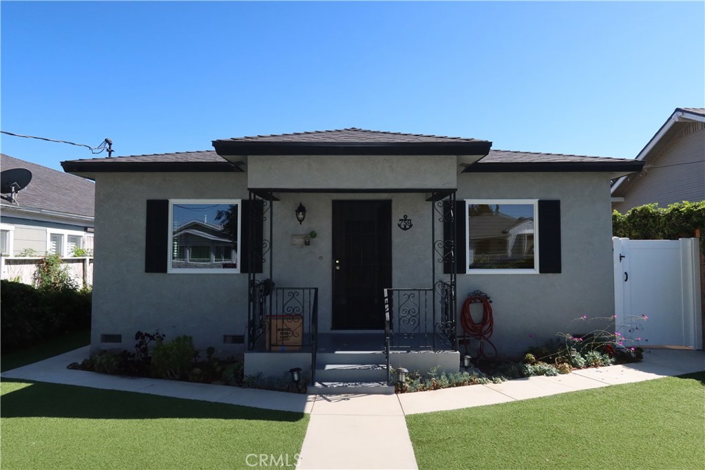 759 W 18th