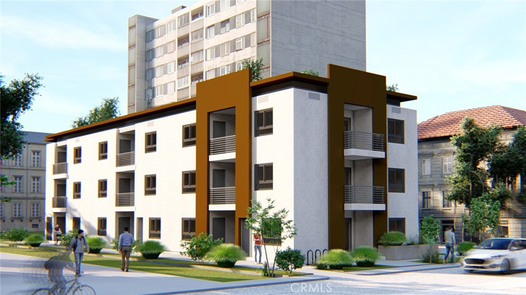 335 N Soto