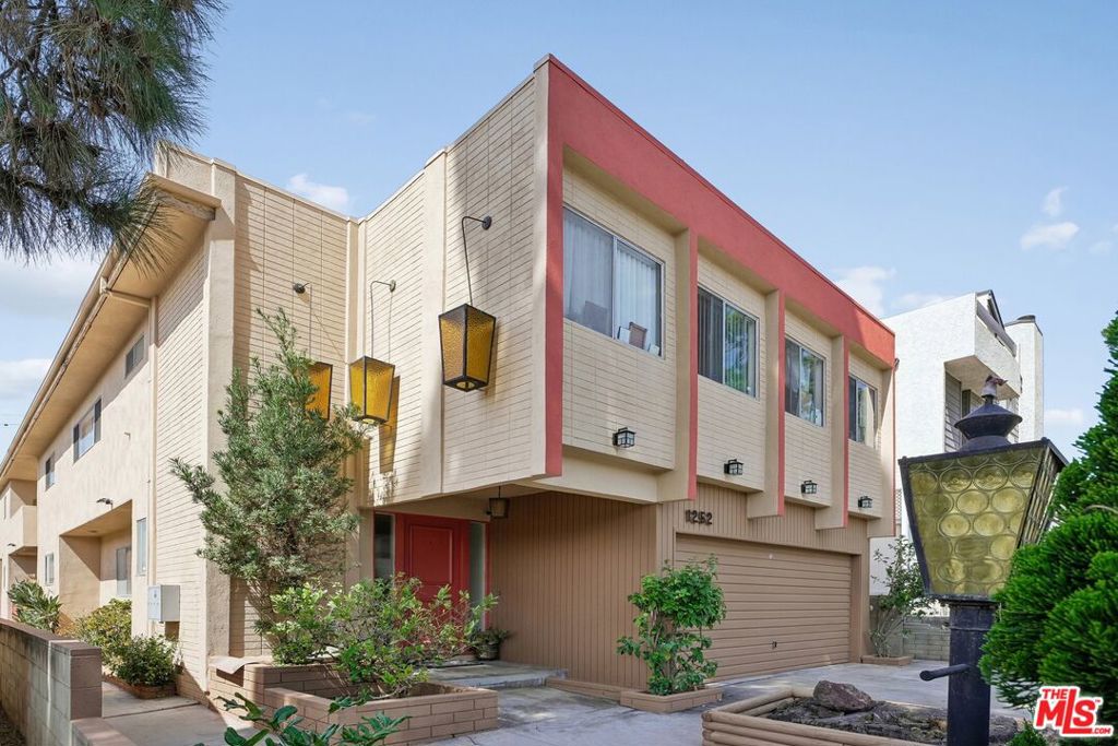 1252 23rd Street