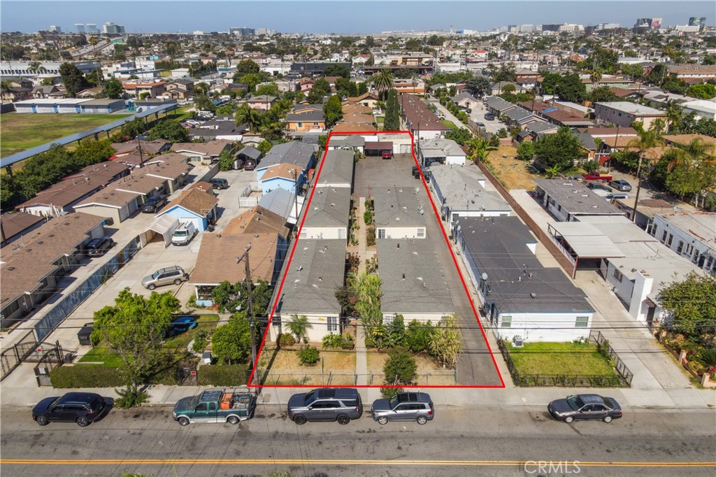 10901 S Freeman