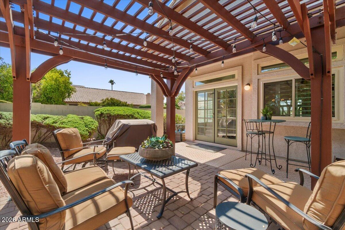 232 W LOS ARBOLES Drive, Tempe, AZ 85284