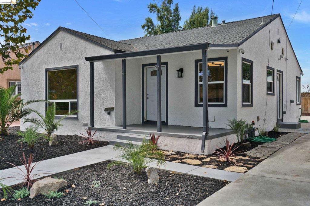 207 Bergedo Dr.