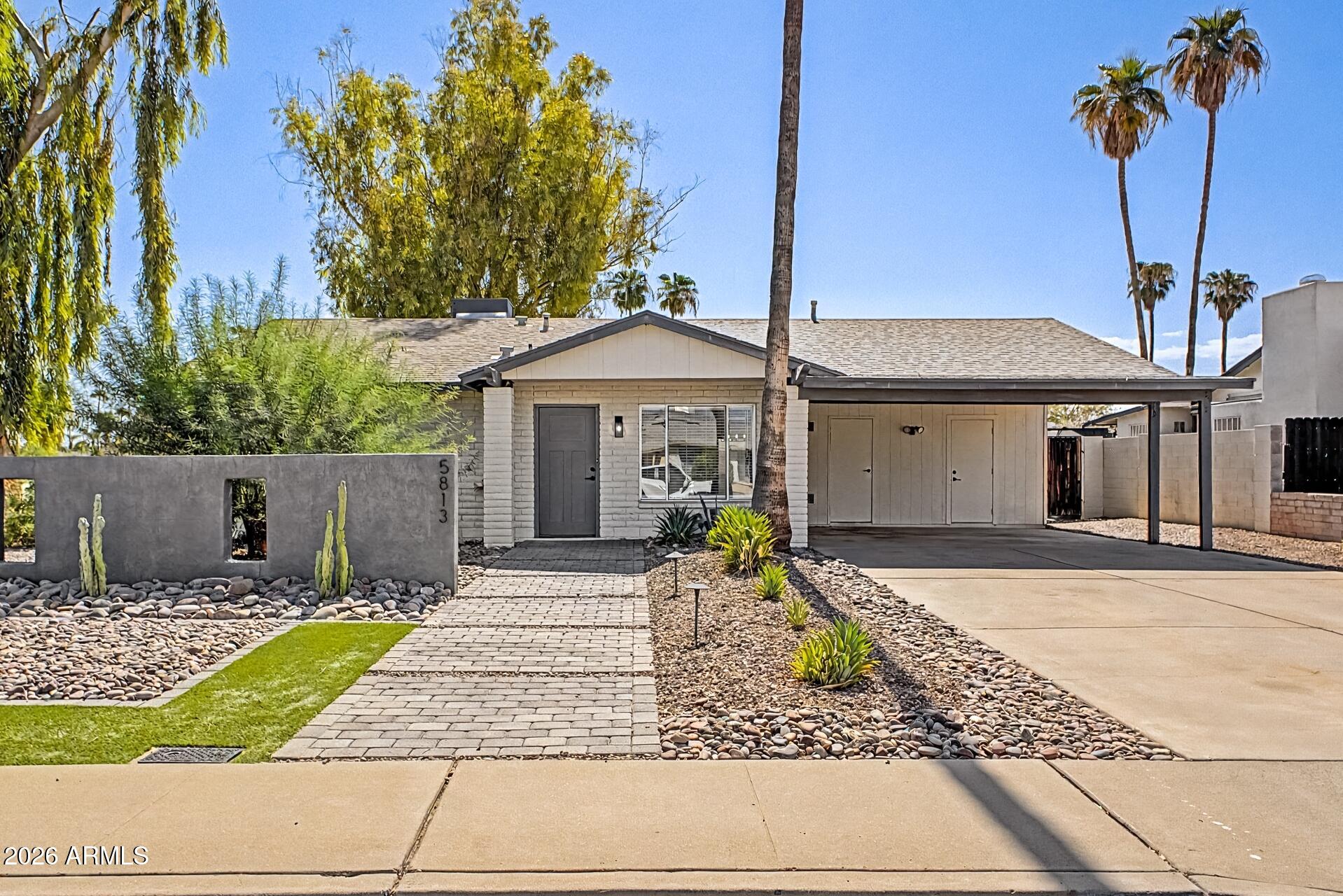 5813 S COLLEGE Avenue, Tempe, AZ 85283