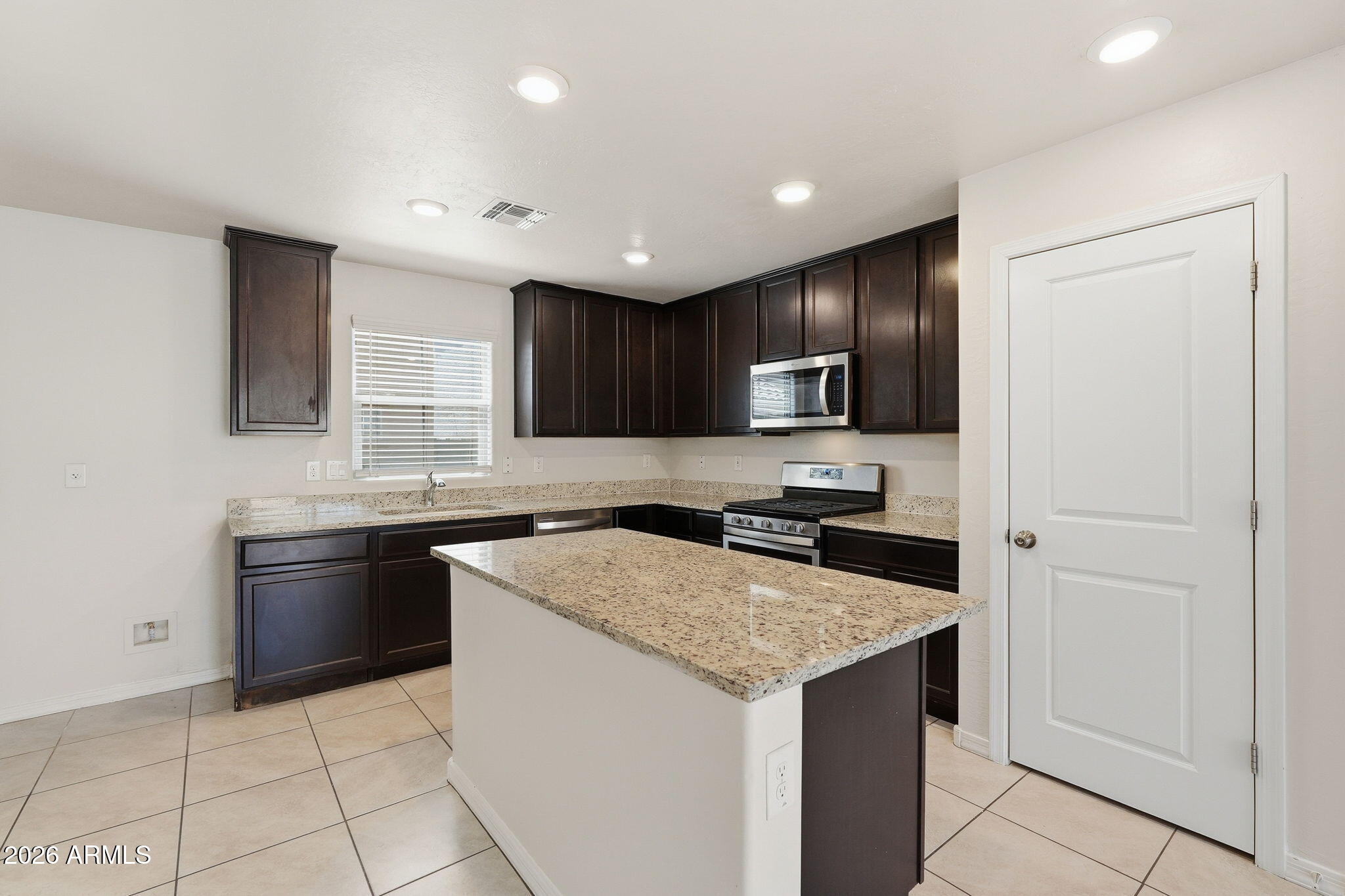 3923 S 82ND Drive, Phoenix, AZ 85043