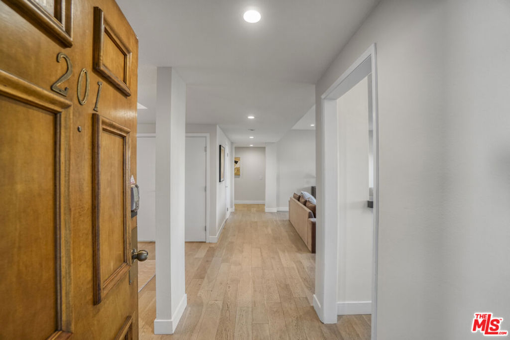 166 S Hayworth Avenue 201