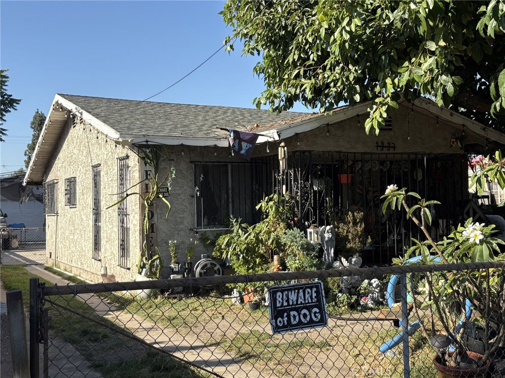 9337 Walnut