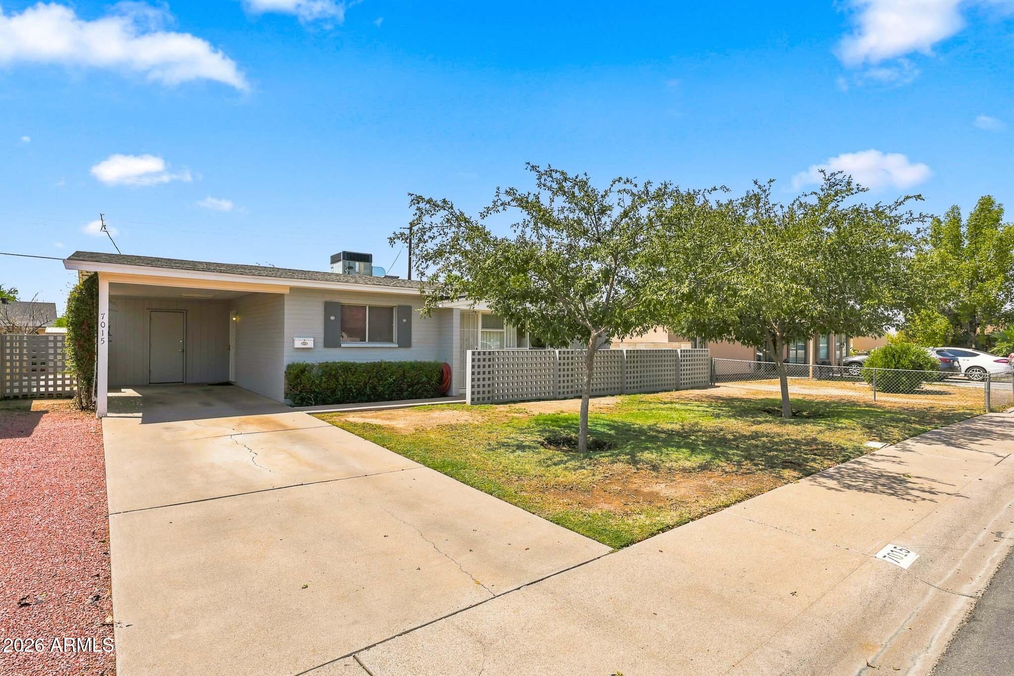 7015 W WOLF Street, Phoenix, AZ 85033