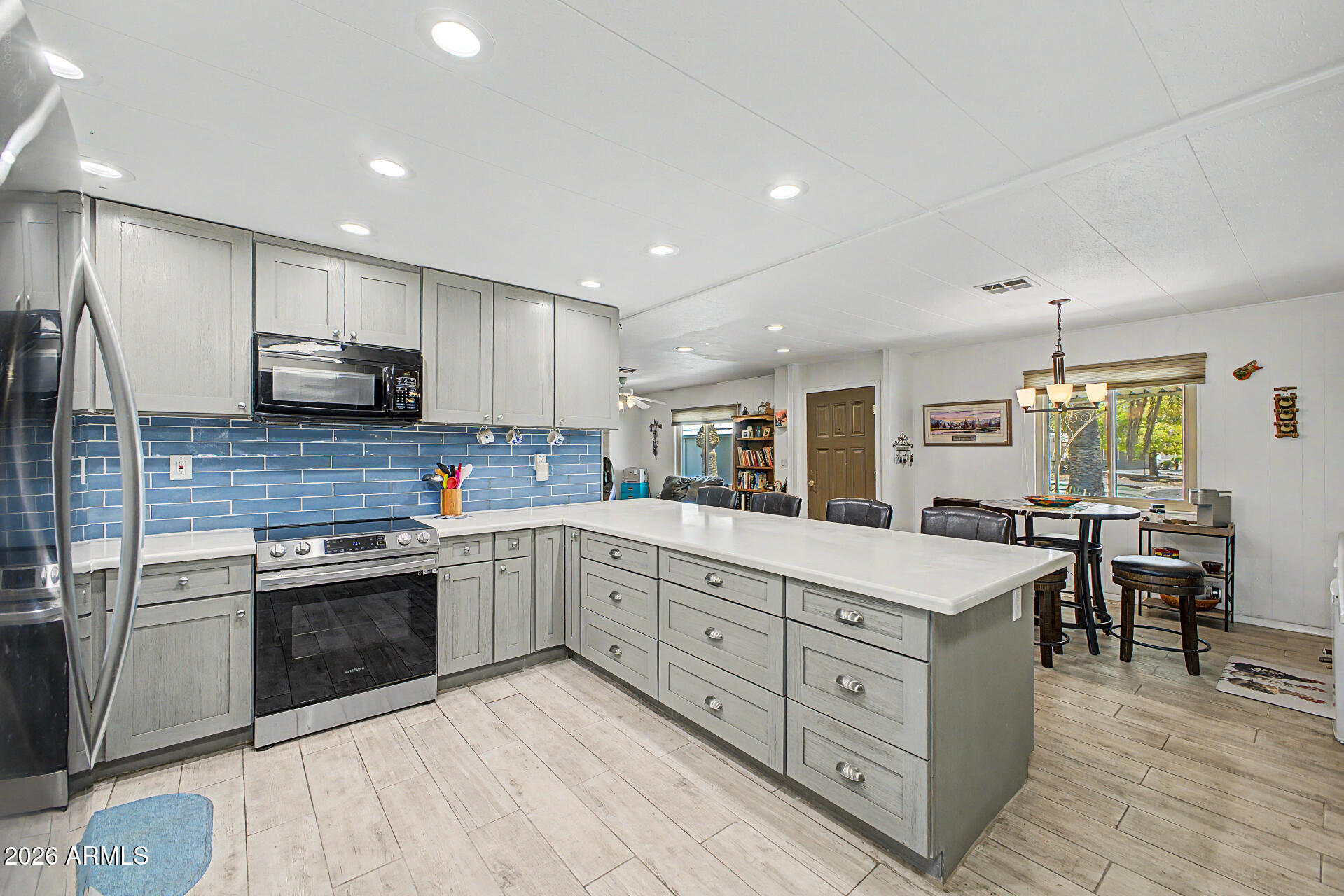 415 S 81ST Place, Mesa, AZ 85208