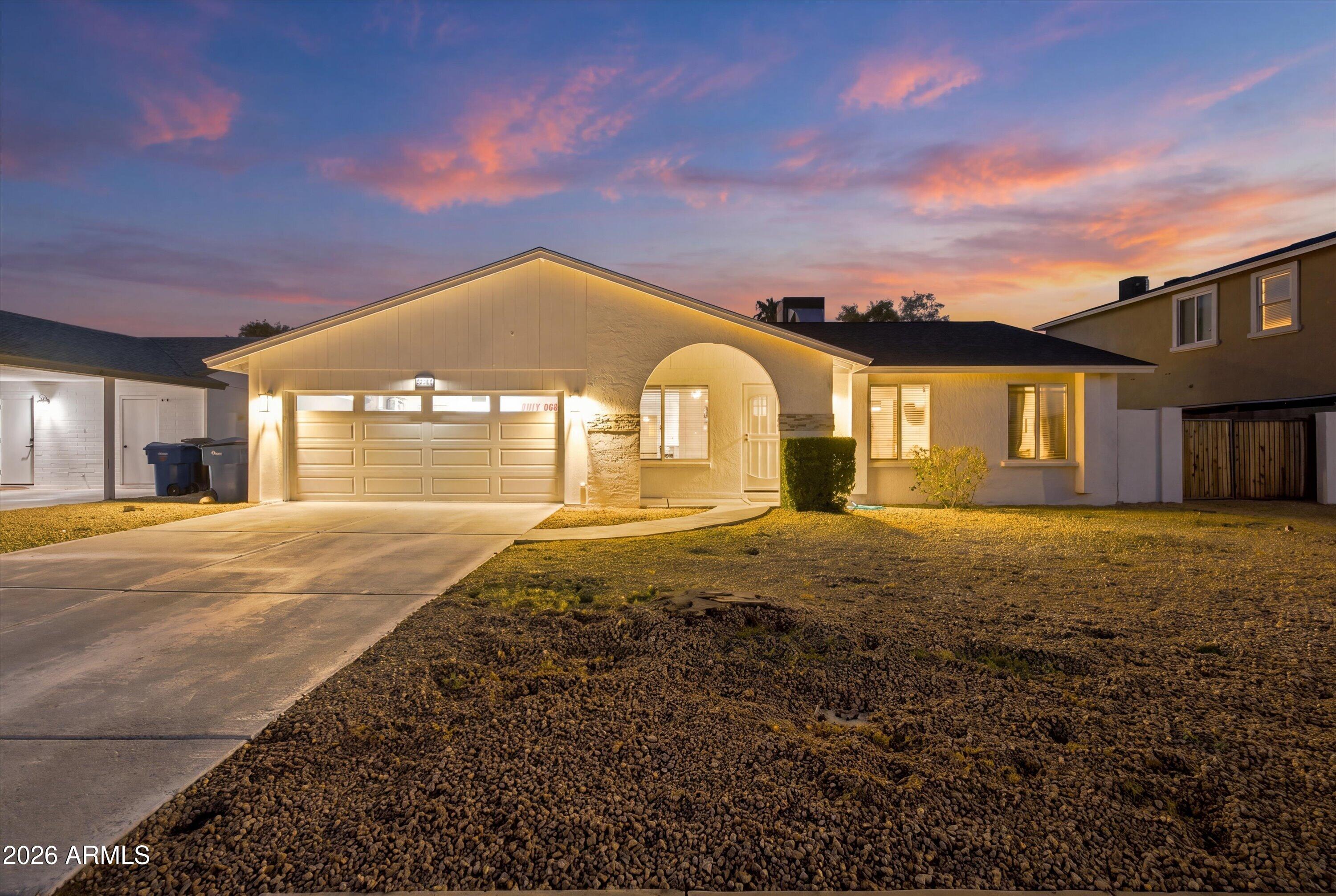 2353 E HAMPTON Avenue, Mesa, AZ 85204