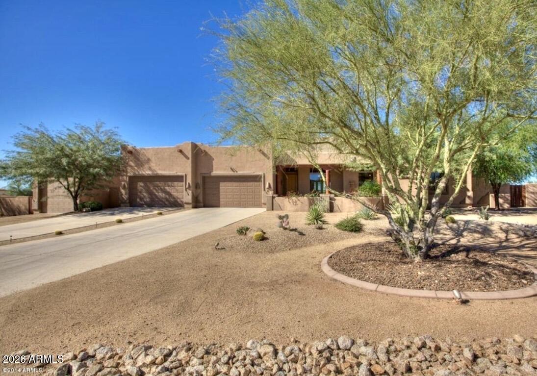 31 E DESERT HILLS Drive, Phoenix, AZ 85086