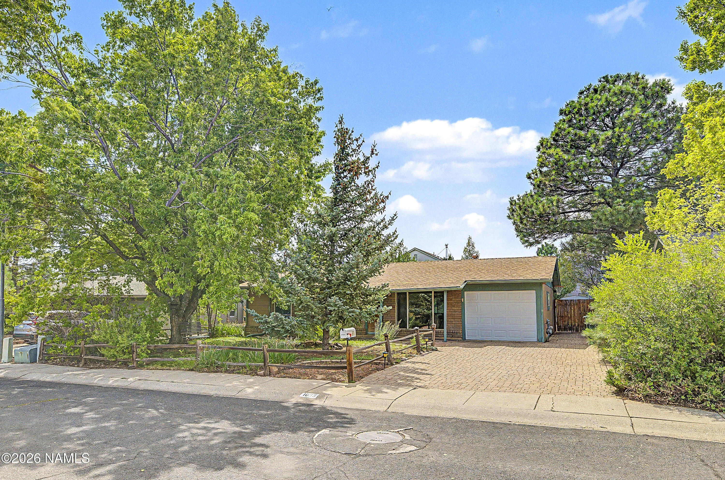 1055 N Manzanita Way, Flagstaff, AZ 86001