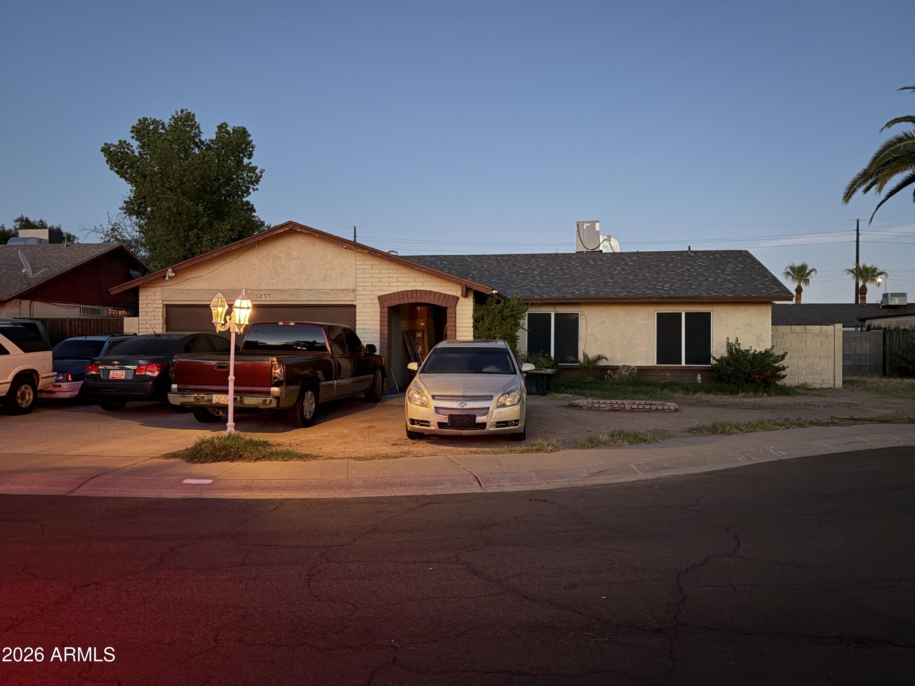 5057 N 71ST Lane, Glendale, AZ 85303