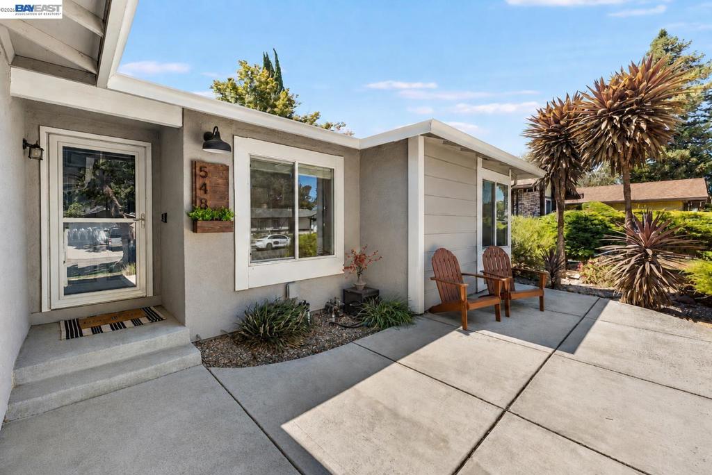 548 Silverado Cir