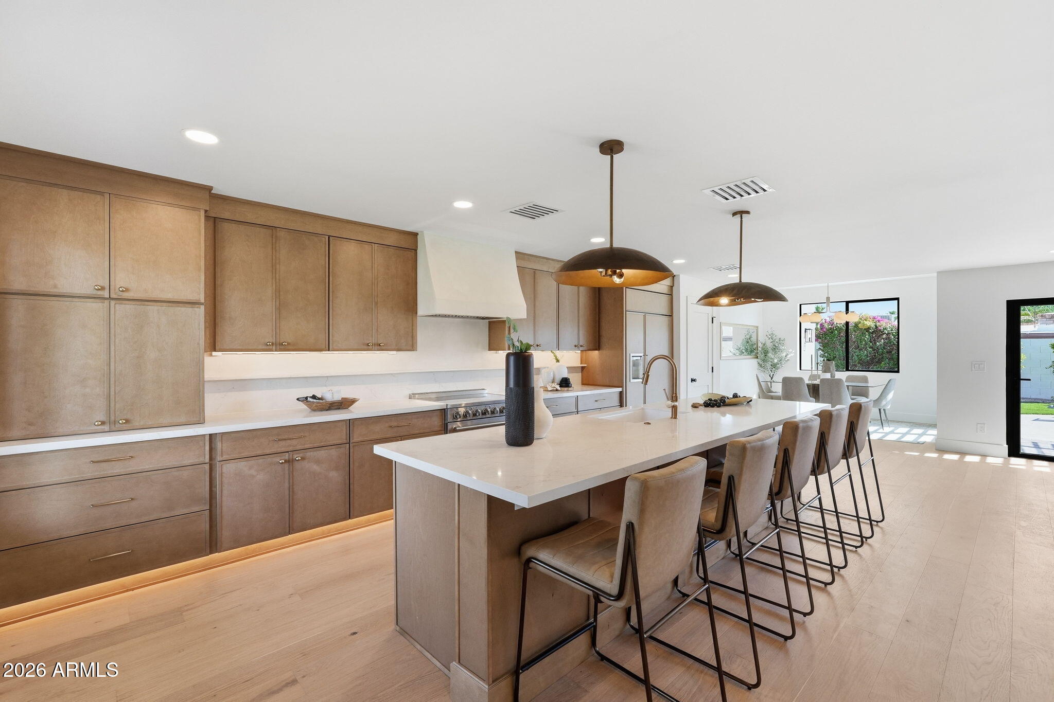 6521 E SHARON Drive, Scottsdale, AZ 85254