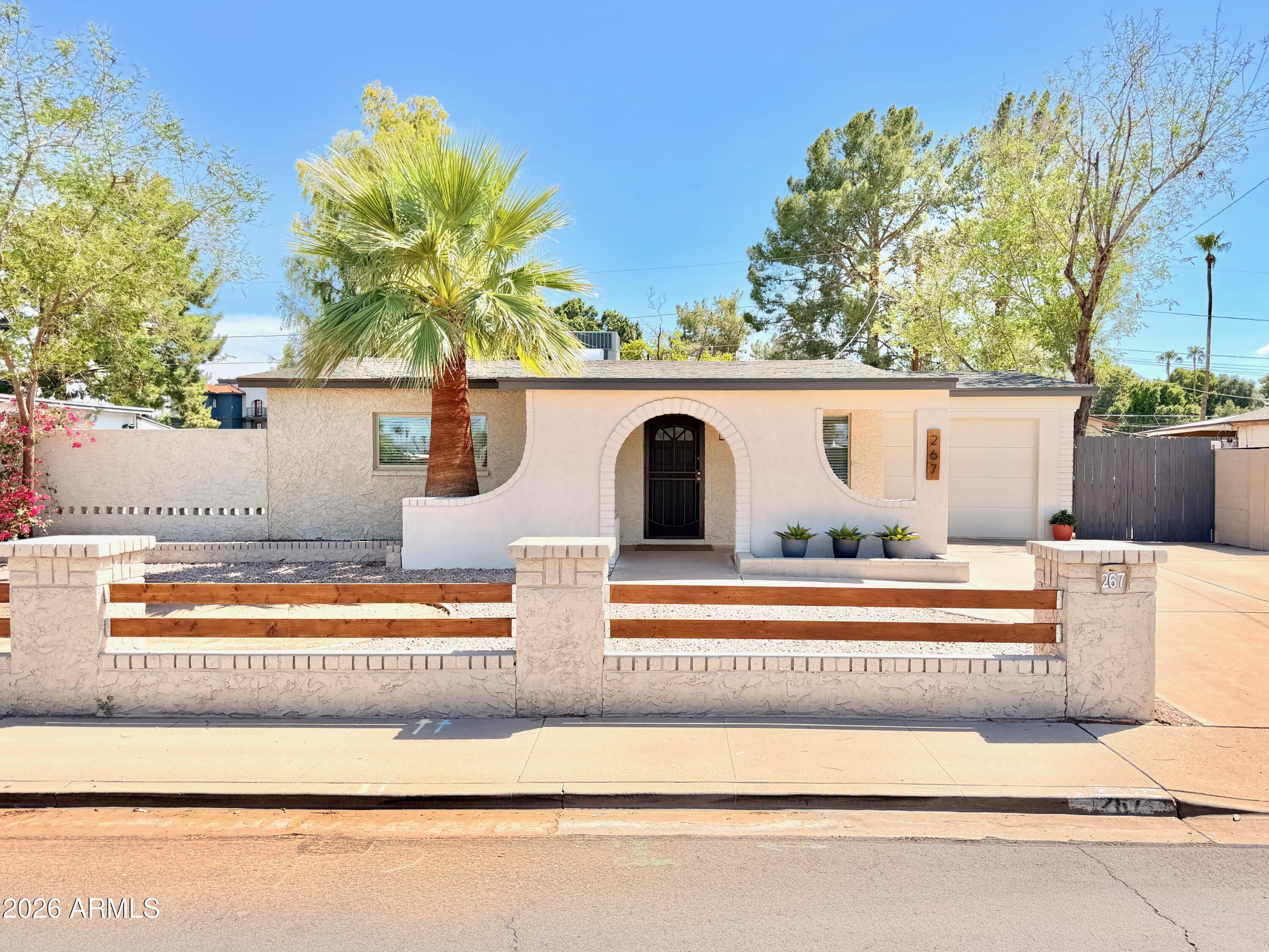 267 W HILLSIDE Street, Mesa, AZ 85201