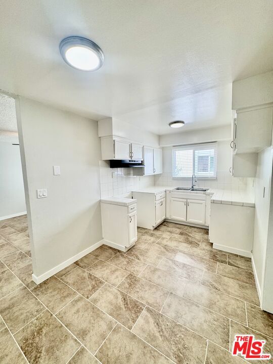1549 W 224th Street 105