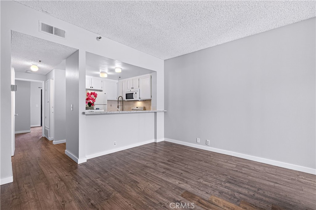 730 W 4th Street 308