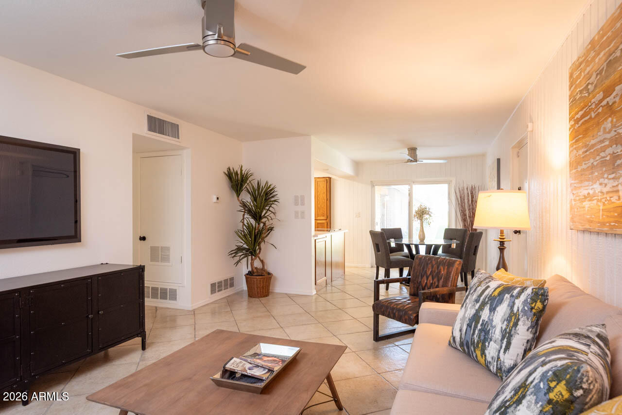 2015 E Southern Avenue 4, Tempe, AZ 85282