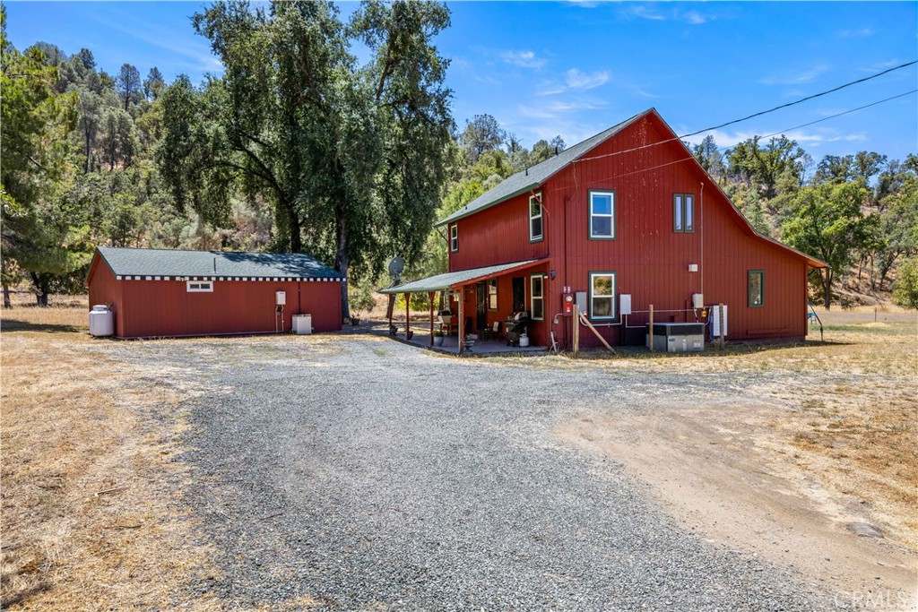 2225 Ladder Ridge
