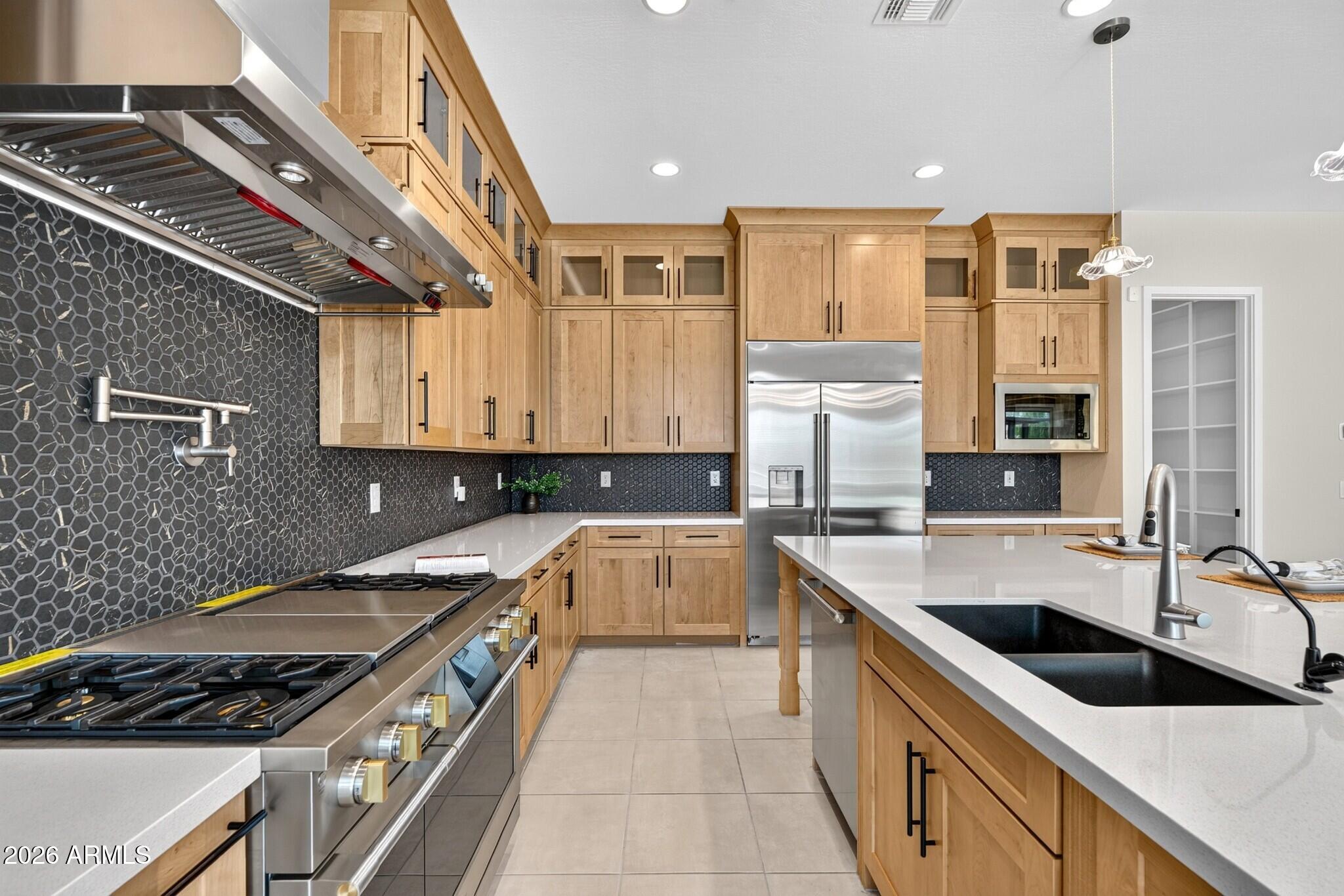 11681 N 170TH Lane, Surprise, AZ 85388
