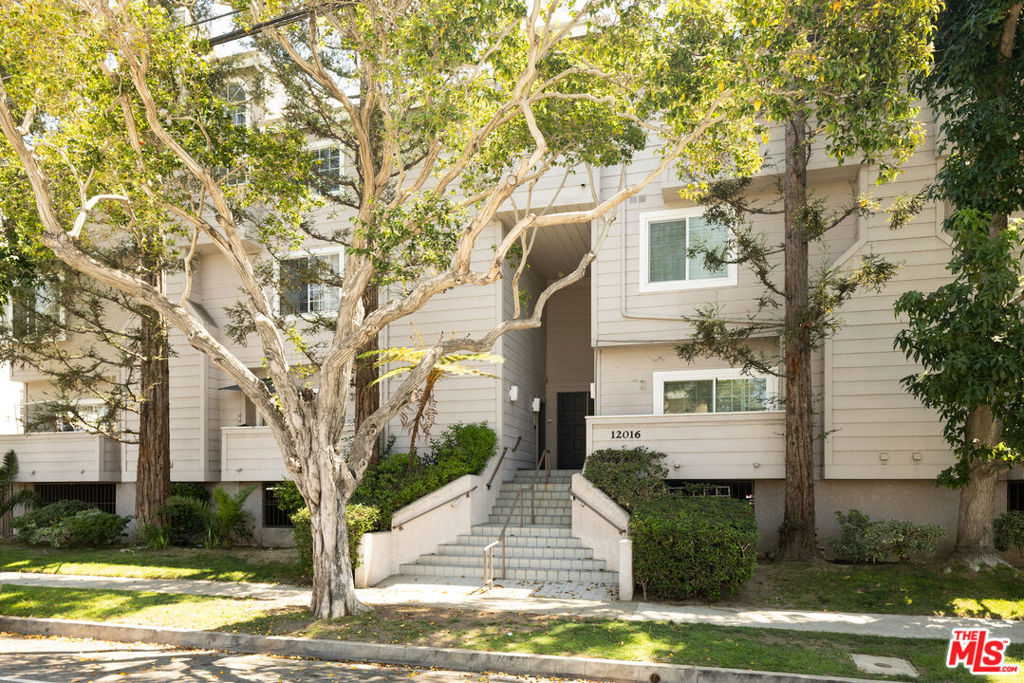 12016 Washington Place 106