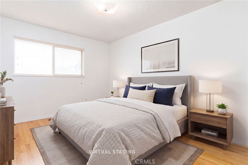 106 N Western 302