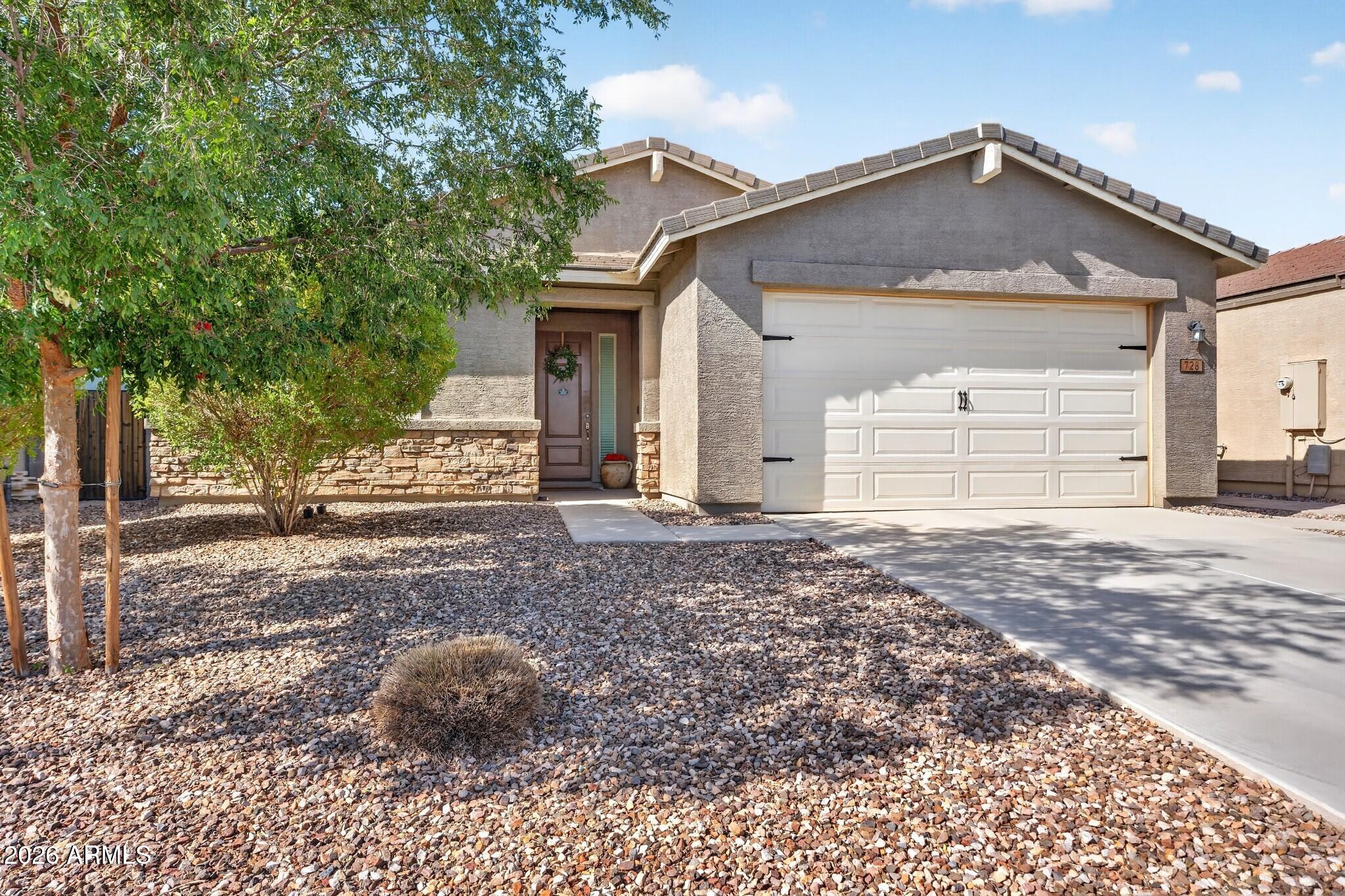 728 W MAGENA Drive, San Tan Valley, AZ 85140