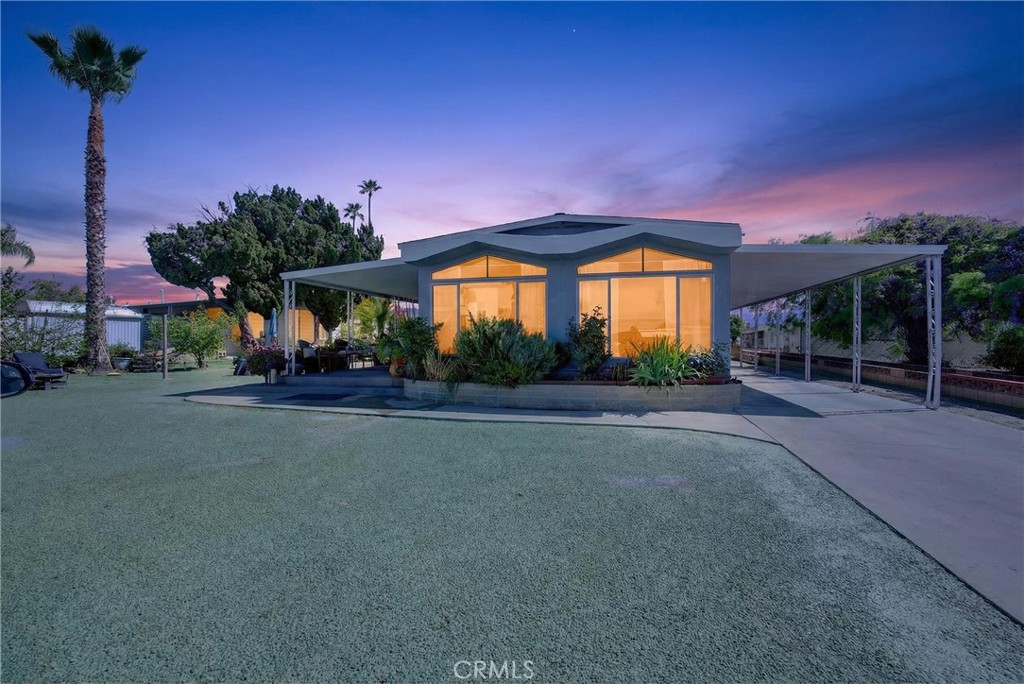 780 Santa Clara Circle