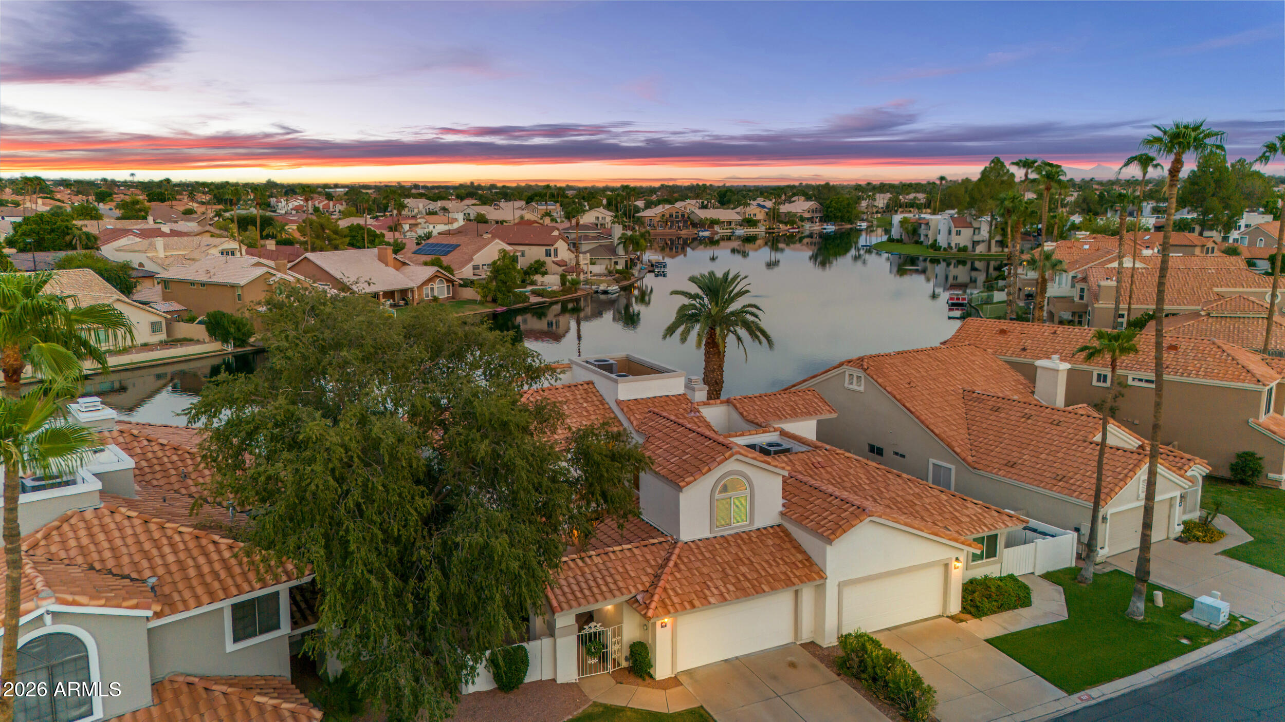 521 S MARINA Drive, Gilbert, AZ 85233